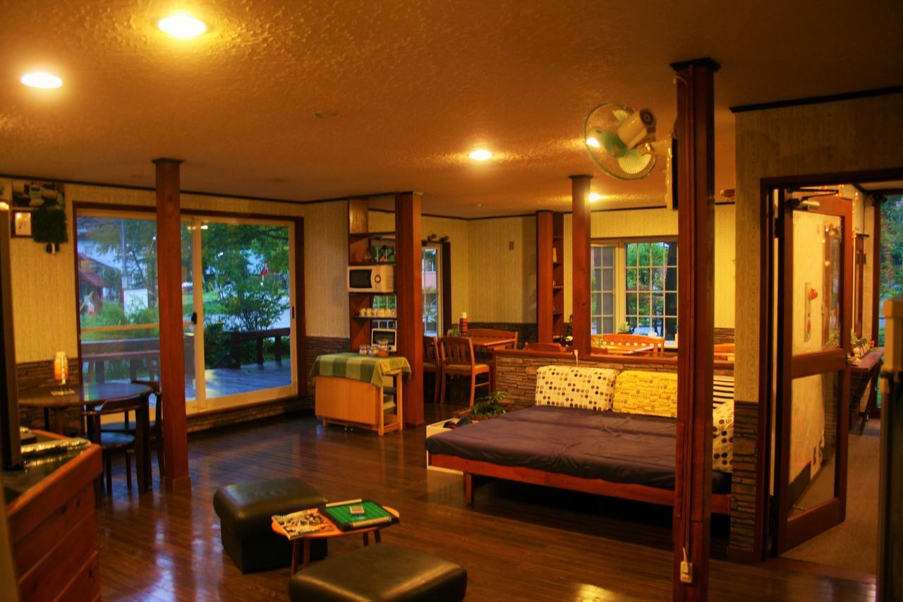 E-Joy Hostel Fujikawaguchiko Εξωτερικό φωτογραφία